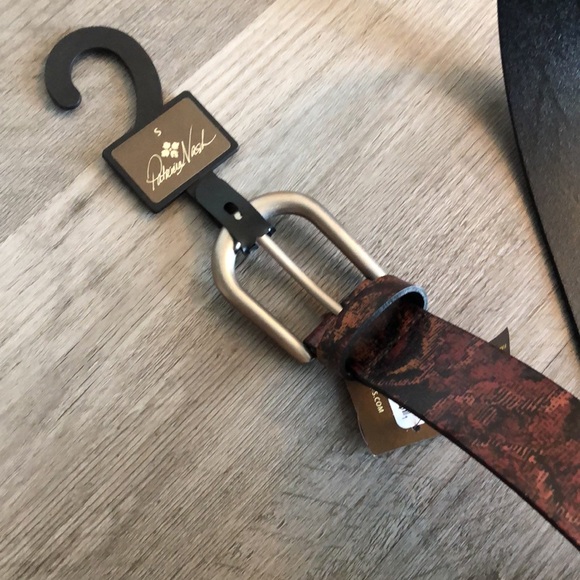 Patricia Nash Vietri Vintage Floral Brocade Leather Belt Size S NWT - Picture 2 of 16